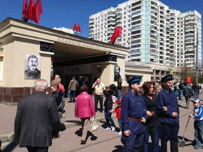 Если бы не Сталин, у нас бы, небось, до сих пор метро не было!..