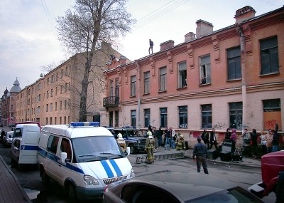 Накануне Первомая в Петербурге разогнали последний сквот (фото)