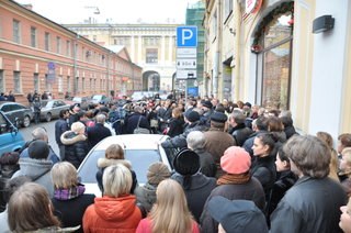 Слухи о смерти "Апрашки" сильно преувеличены